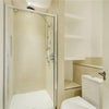 Photo 3: double bed room shower with standing