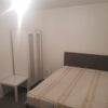 Photo 4: Room 2