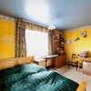 Photo 6: "Yellow" room