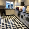 Photo 5: Kitchen
