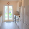 Photo 5: Kitchen