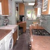 Photo 4: kitchen