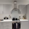 Photo 2: Kitchen
