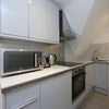 Photo 6: Kitchen 