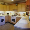 Photo 3: Kitchen