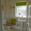 Photo 2: En suite shower room