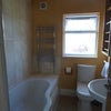 Photo 4: En suite
