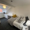 Photo 4: Room 1
