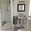 Photo 6: en-suite