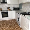 Photo 2: kitchen