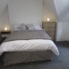 Photo 6: Room 6