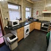 Photo 3: kitchen