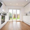 Photo 2: Kitchen
