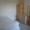 Photo 3: Room £405