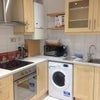 Photo 4: kitchen