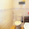 Photo 7: cloackroom