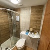 Photo 3: En-suite