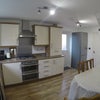 Photo 9: spacious modern kitchen