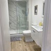Photo 4: En-suite