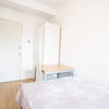 Photo 4: bedroom
