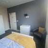 Photo 1: Ensuite Room 4