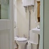 Photo 7: Private ensuite 