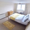 Photo 8: Room 4
