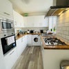 Photo 3: kitchen 