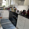 Photo 5: kitchen