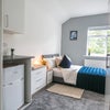 Photo 7: Room 4
