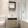 Photo 4: bathroom