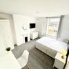 Photo 5: Room 1