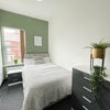 Photo 3: Room 4