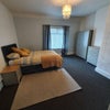 Photo 9: Room 4
