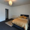 Photo 10: Room 4