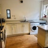 Photo 5: kitchen