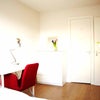 Photo 2: bedroom