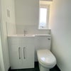 Photo 3: En-suite
