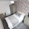 Photo 4: Room 1