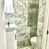Photo 2: En-suite