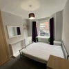Photo 4: Room 1