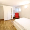 Photo 5: Room 7