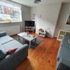 Photo 1: Lounge (1)
