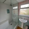 Photo 4: en suite bathroom