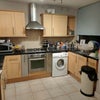 Photo 7: Kitchen