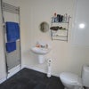 Photo 4: Bathroom