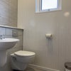 Photo 7: 2nd Bathroom
