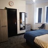 Photo 6: Room 1