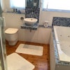 Photo 4: Bathroom with whirlpool bath and shower cubicle wc