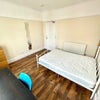 Photo 2: Room 4